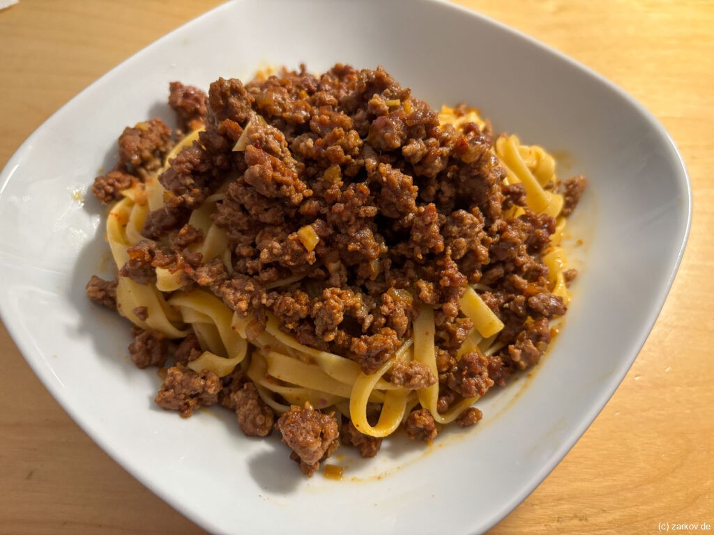 Chilli Beef Dan Dan Nudeln