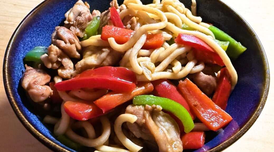 One Pot Pikante Nudeln mit Huhn