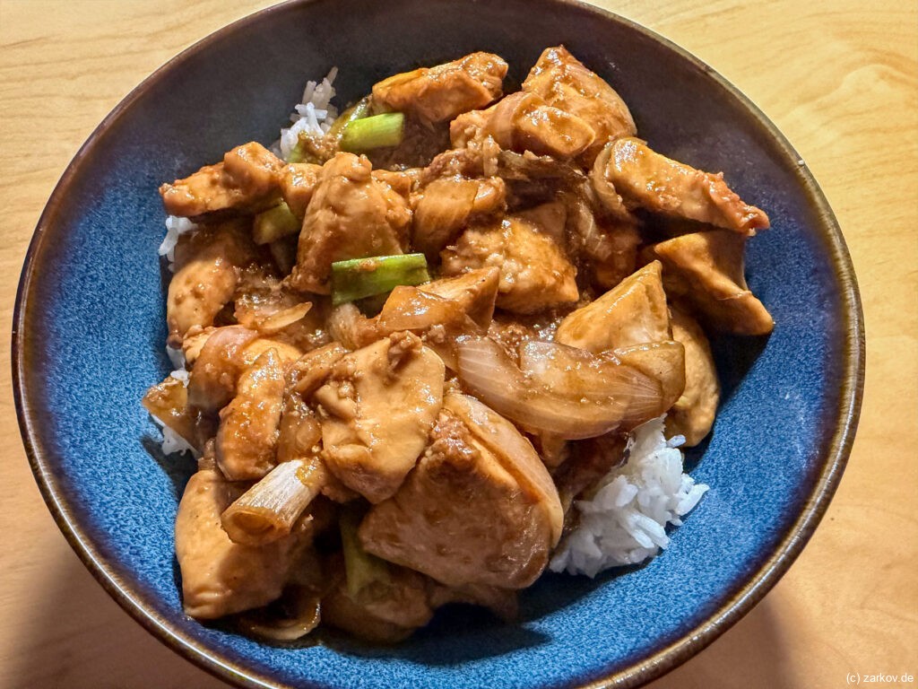 Takeaway Style Hähnchen mit Zwiebeln