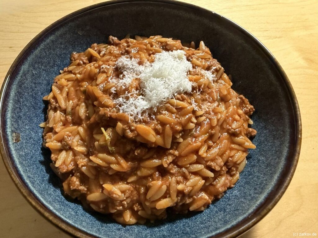 One Pot Orzo Hack Pfanne